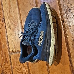 Hoka shoes Men's 10.5